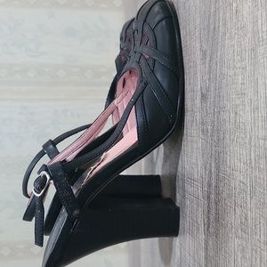 Miss Bisou Heels